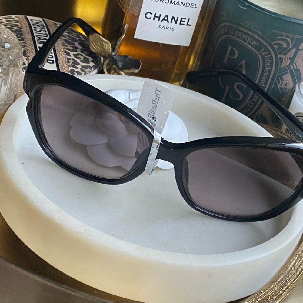Christian Dior black sunglasses - Picture 7 of 16